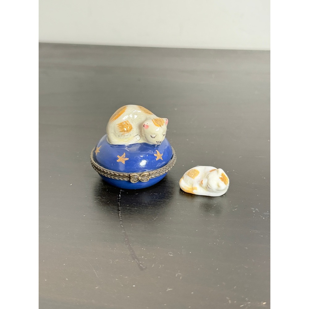 Vintage Porcelain Sleeping Cat Trinket Box Cobalt Blue Gold Stars Mini Kitten